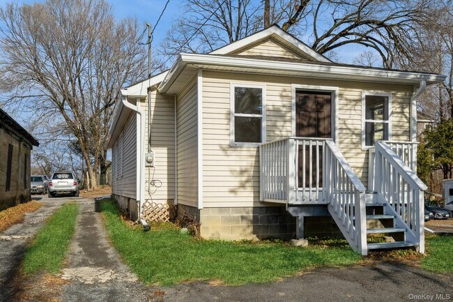Photo - 184 Ward St
