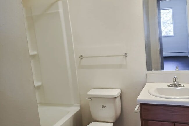 Photo - 378 Poplar St