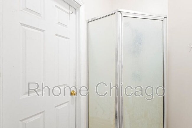 Photo - 6115 S Drexel Ave Unit 8 Main West