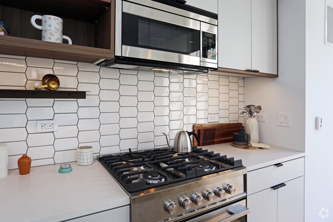 Kitchen - The Girard