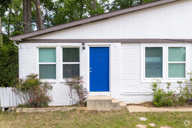 Front Entrance - Heritage Pines