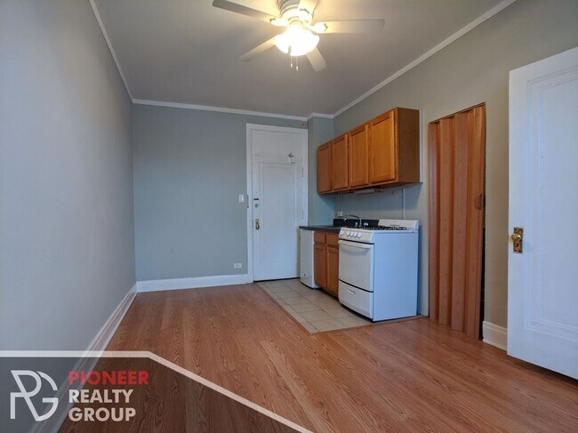 Photo - 3831 N Fremont St Unit 514