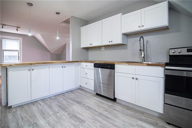 Photo - 80-80 Forest St Unidad 3