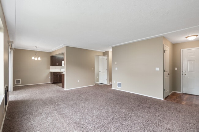 Updated Living/Dining - Castlegate Apartments