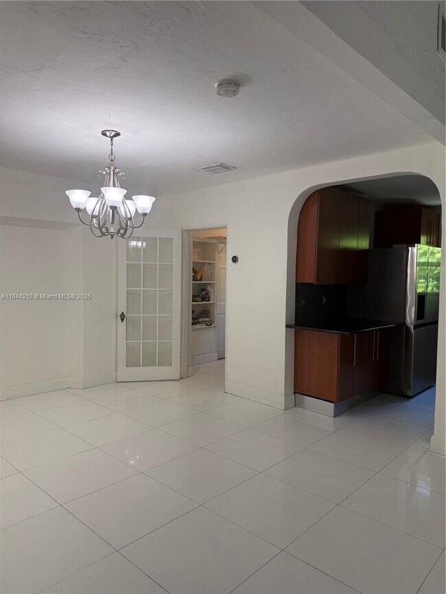 Photo - 402 SW 33rd Ave