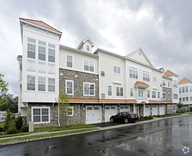 Photo - Hillside Club