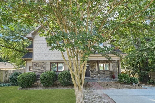 Photo - 1399 N Druid Hills Rd