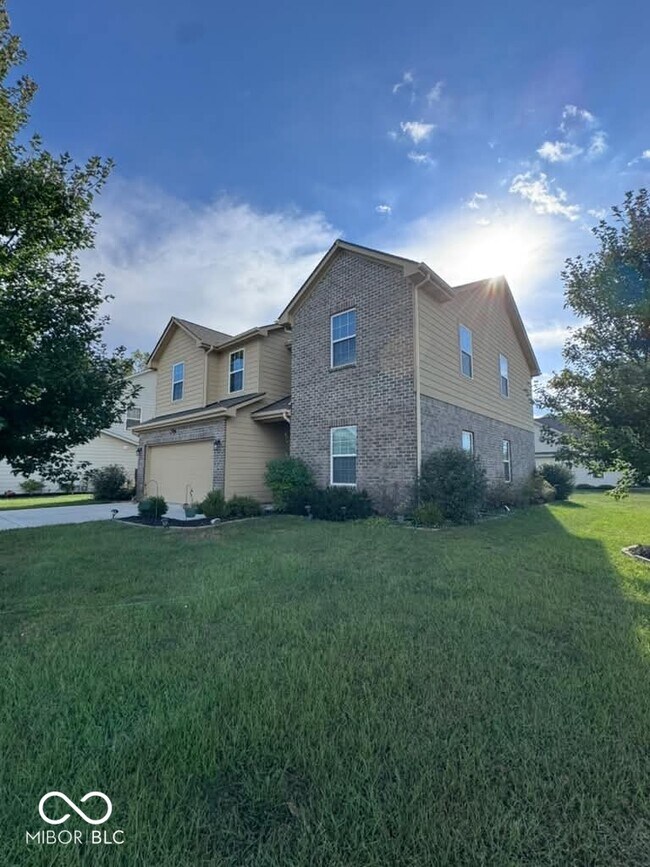 Photo - 17706 Arryne Dr E