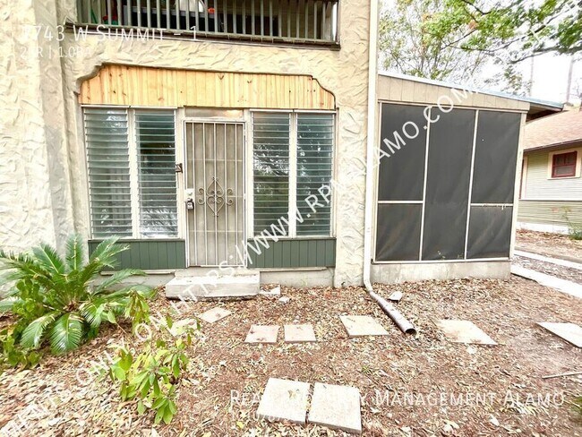 Photo - 1743 W Summit Ave.