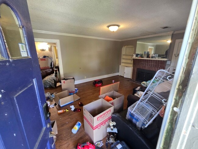 Photo - 870 Laurel Ave