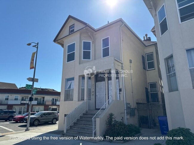 Photo - 3 bedroom in Oakland CA 94619