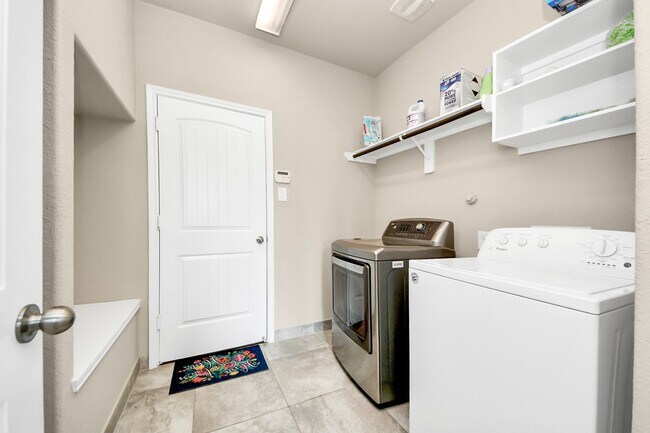 Photo - 29482 Westhope Dr