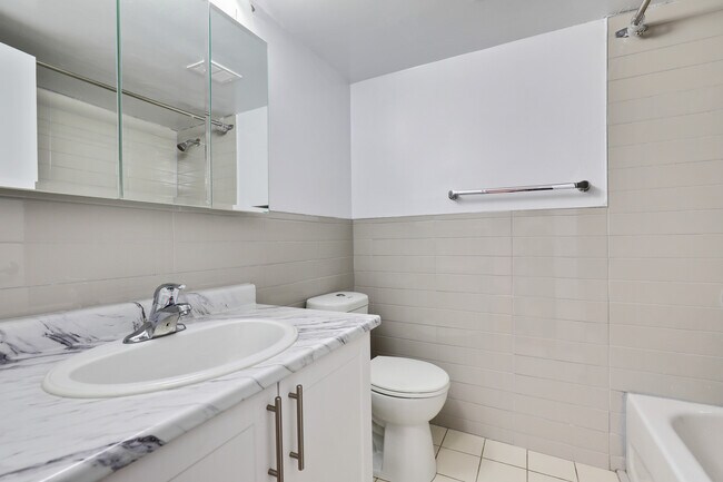 Photo - Central Park Place (B) Unit 00607