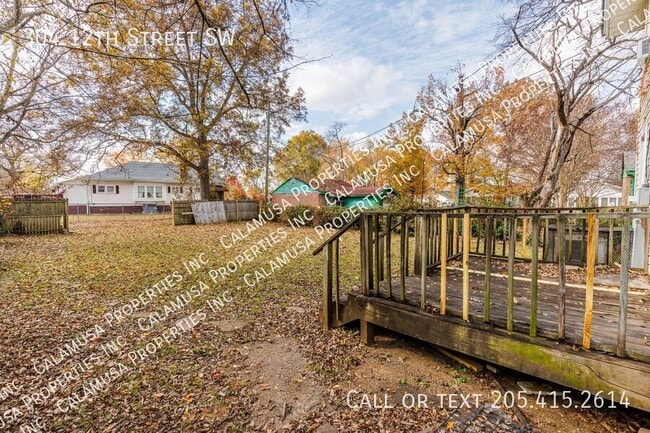 Photo - 304 12th St SW