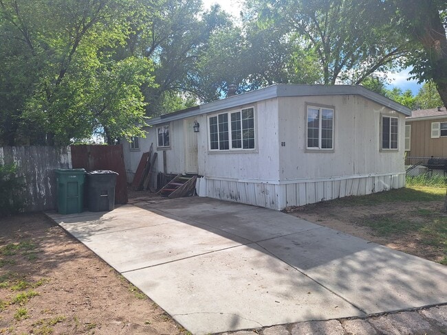 Building Photo - 512 Windsor Ln