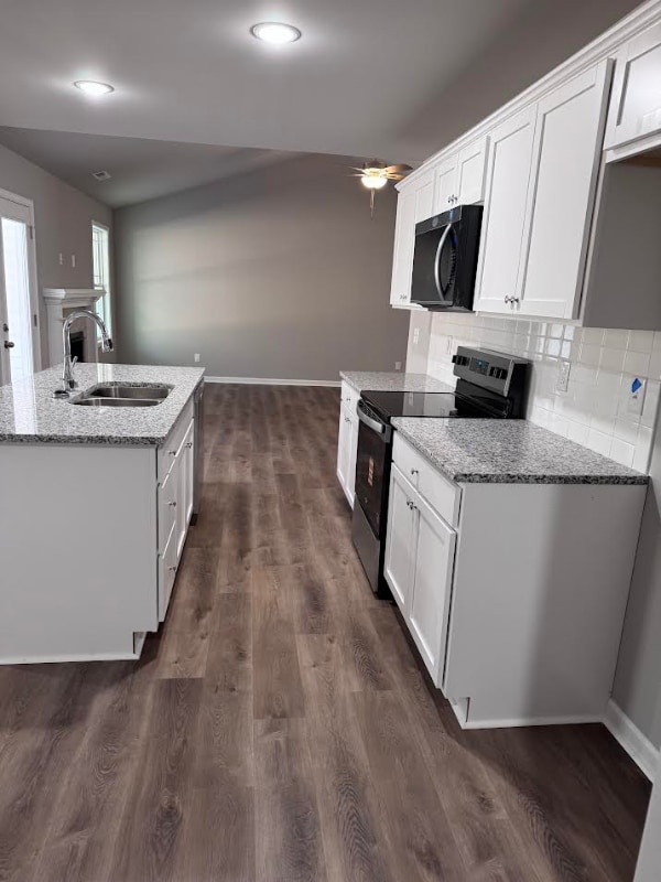 Photo - 405 Grand Oaks Dr