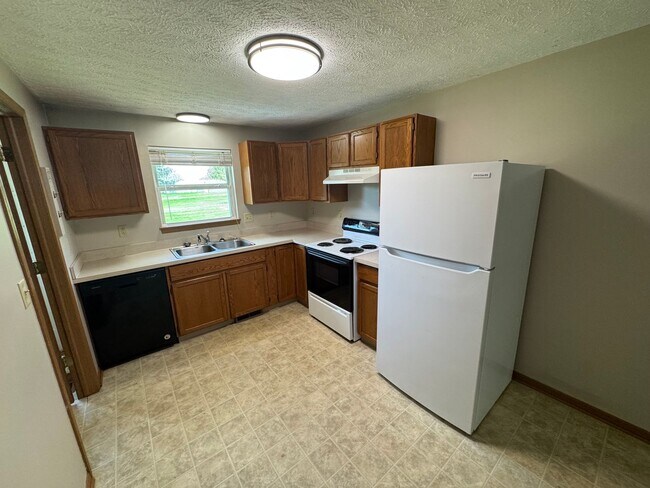 Photo - 639 W Highland Ave