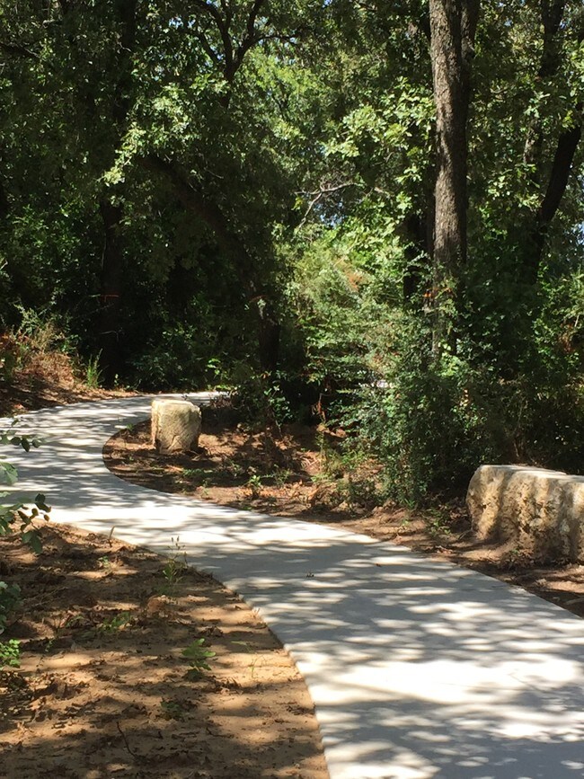 Photo - Sequoia Village