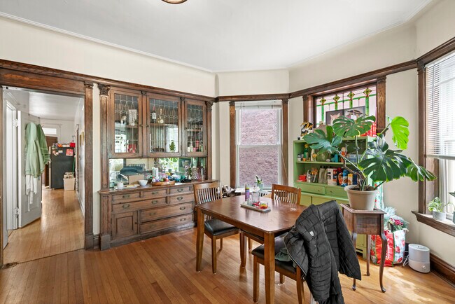 Photo - 1210 W Addison St Unidad 2