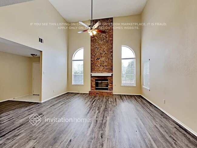 8013 Yacht Club Dr