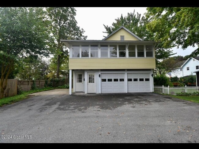 Photo - 134 Lincoln Ave