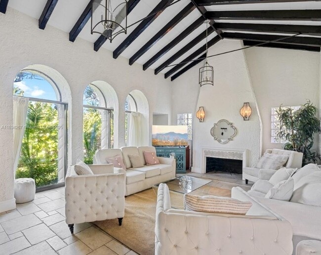 Building Photo - 1134 Harrison St