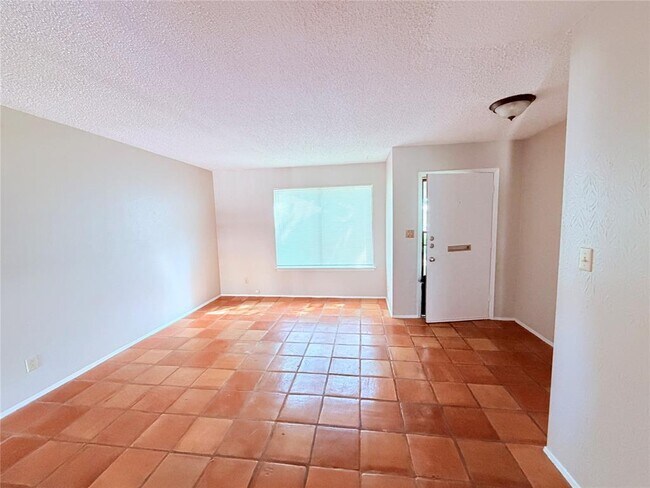 Photo - 9611 Blue Creek Ln
