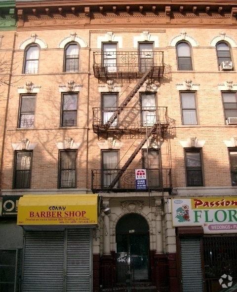 860 Nostrand Ave