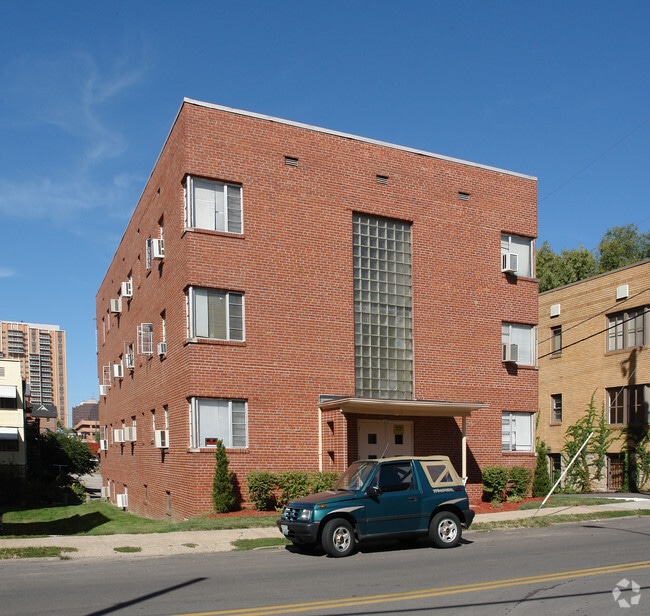 Building Photo - Marlborough Apartments