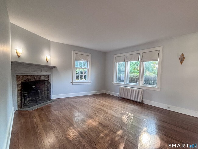 Photo - 755 Stillson Rd