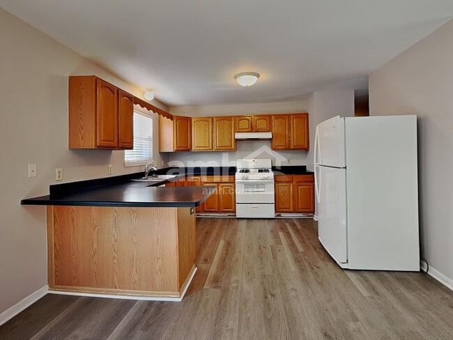 Photo - 5925 Bluegrass Trl