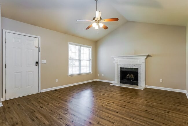 305 Wood Green Dr