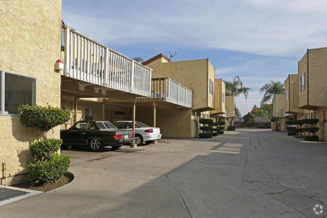 Mission Villa Townhomes