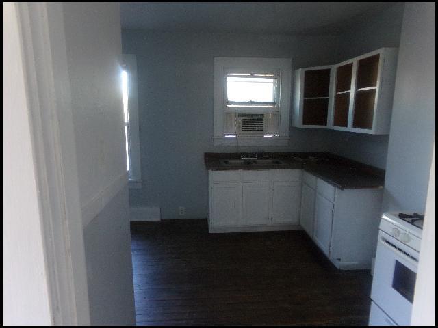 Photo - 1024 Park Dr