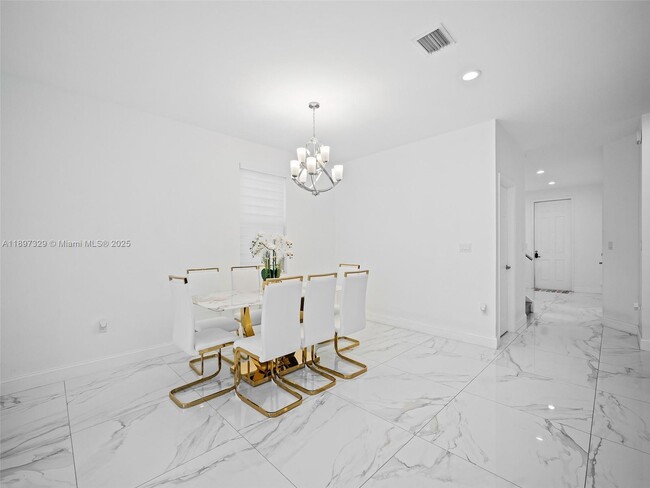 Photo - 10343 NW 70th Ln