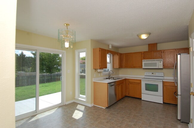 Photo - 705 S Hughes St