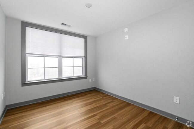 2BA, 2BA - 824SF - Bedroom 2