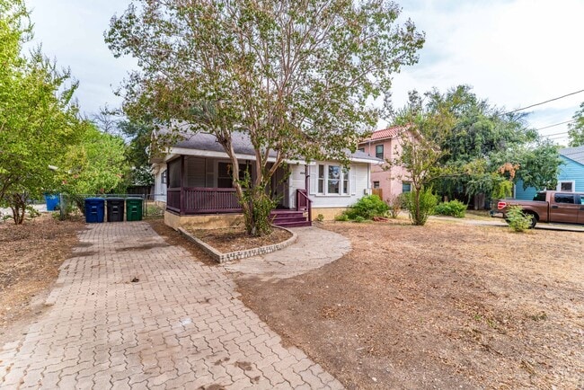 Photo - 2-BEDROOM COTTAGE IN TOBIN HILL