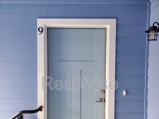 Photo - 224 Cheryl Ln Unit 9