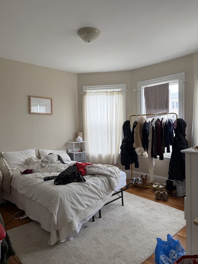 Photo - 122 Calumet St
