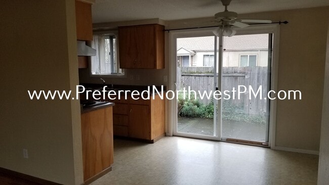 Photo - 1305 W 17th Ave