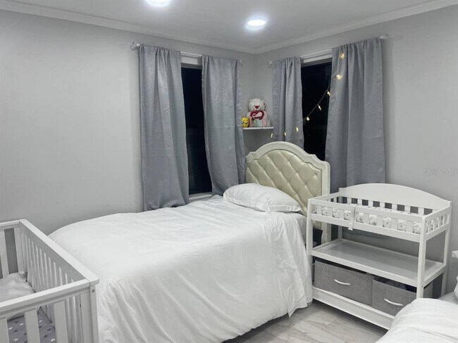 Photo - 180 Citra St