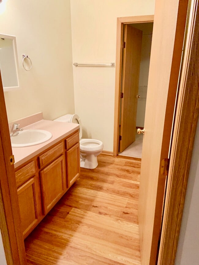 Keywood Gates Apartments Lagrange, OH