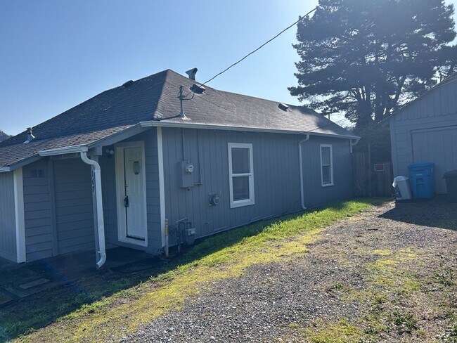 Photo - Pet-Friendly 2BD/1BA Home in Rio Dell!