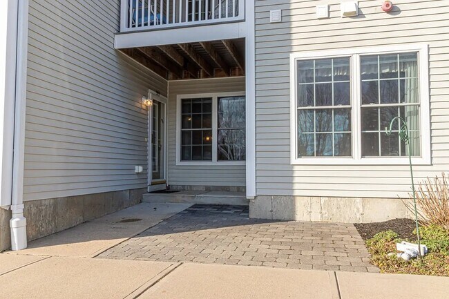 Photo - 130 Meridian St Unit #303