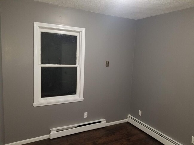 Photo - 897 Branch Ave Unit 1R