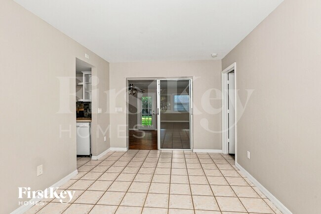2437 Dover Ave