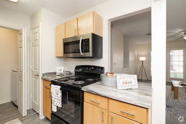2BR, 2BA - 1,100SF - Kitchen