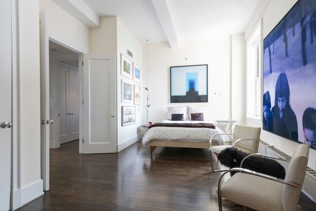 Photo - 161 Grand St