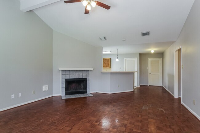 Photo - 19323 Bristlestar Dr